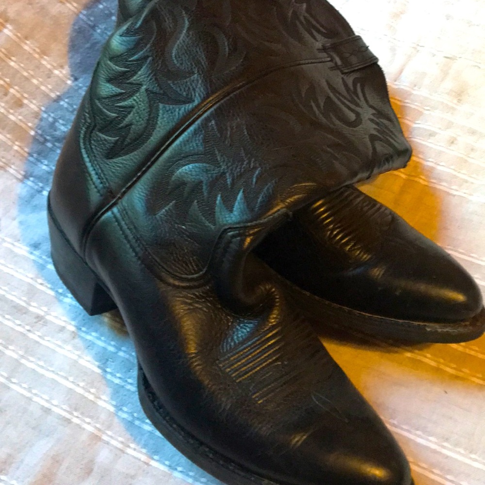Ariat Men’s cow boy boot